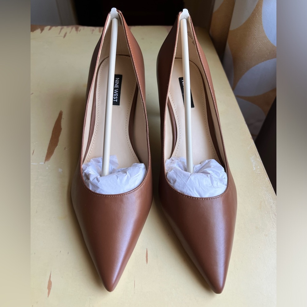 Nine West pump
